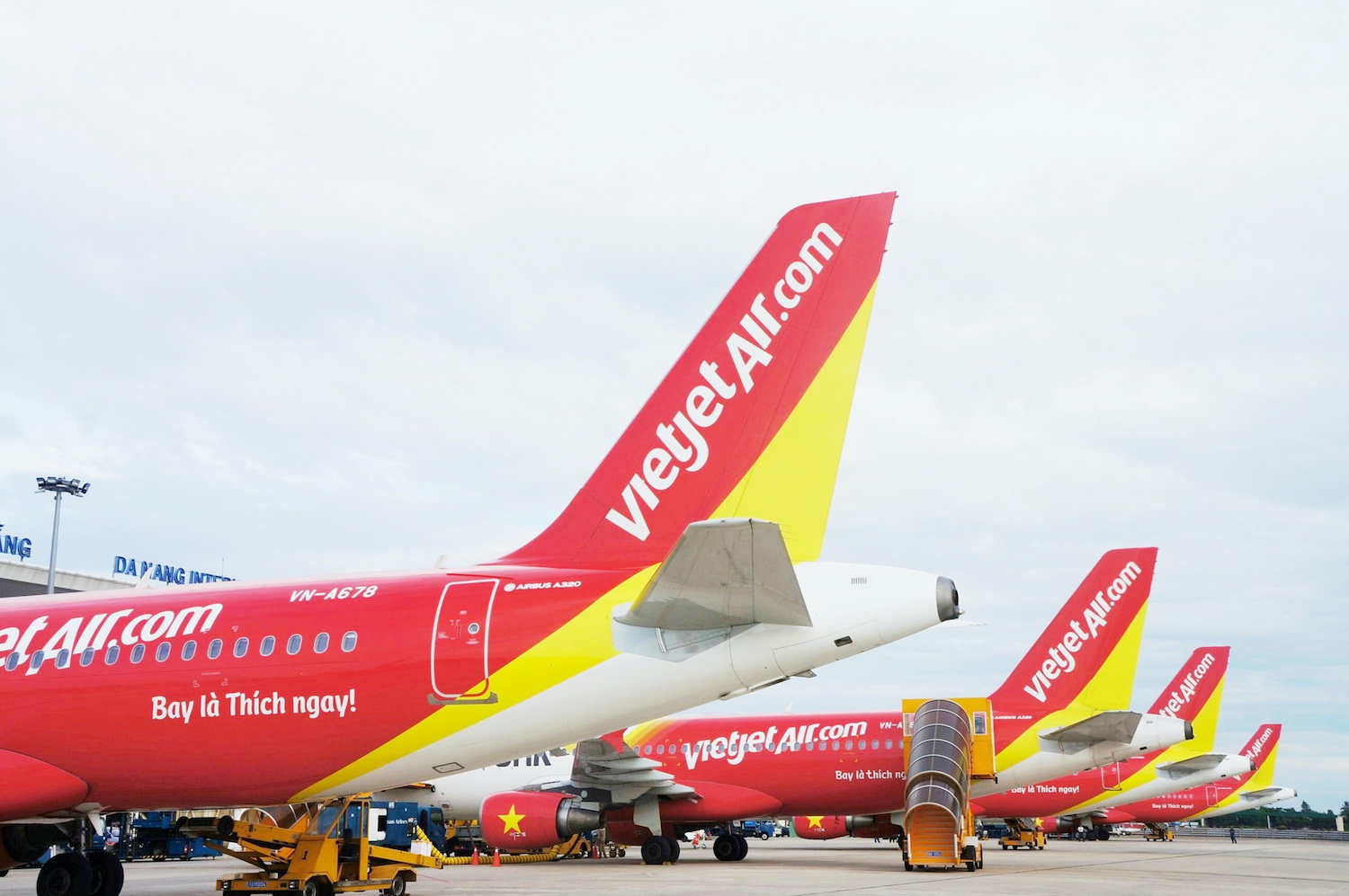 Tin vui cho ai đi Vietjet: Cực dễ để mua vé máy bay 