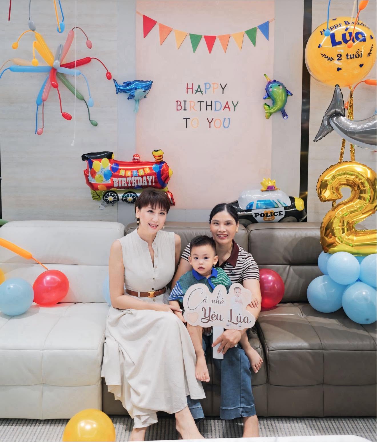 Hai bên gia đình Văn Hậu - Hải My có mối quan hệ rất tốt (Ảnh: FBNV)