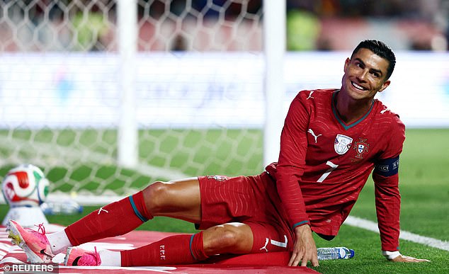Ronaldo vô duyên với bàn thắng trước World Cup (Ảnh: Reuters)