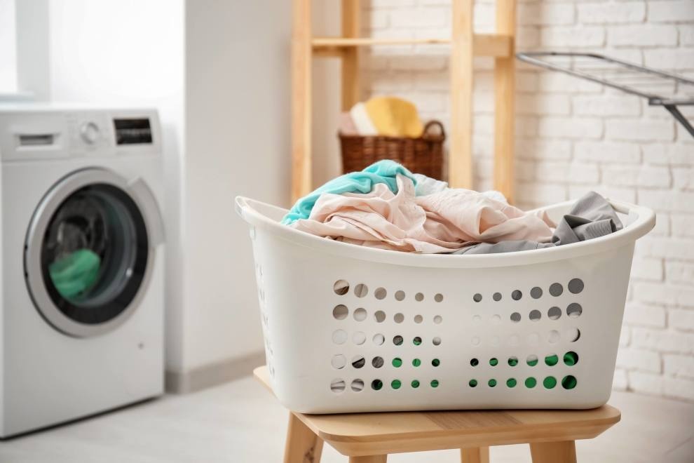 Vì sao quần áo giặt ở nhà không thơm như ở tiệm?