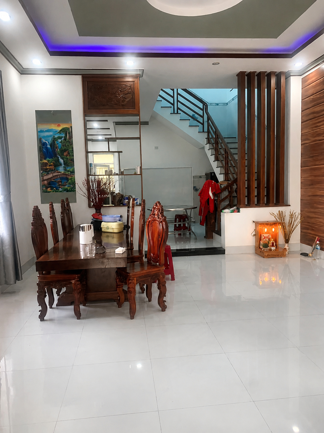 Cô cho biết nhà có 2 tầng, 3 phòng ngủ (Ảnh: NVCC)