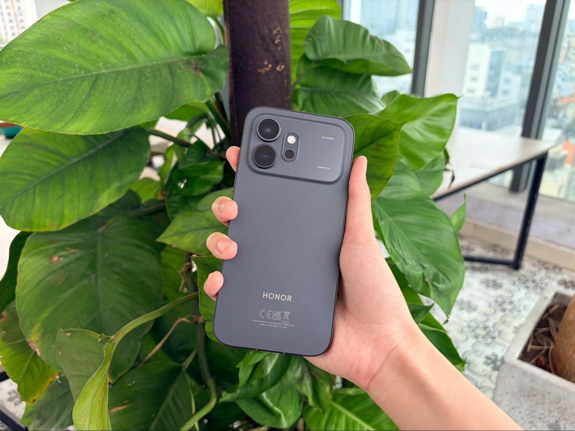 Công thức đỉnh chóp của thế hệ nhà sáng tạo mới: Chụp ảnh, nhập prompt, AI sẽ lo phần còn lại