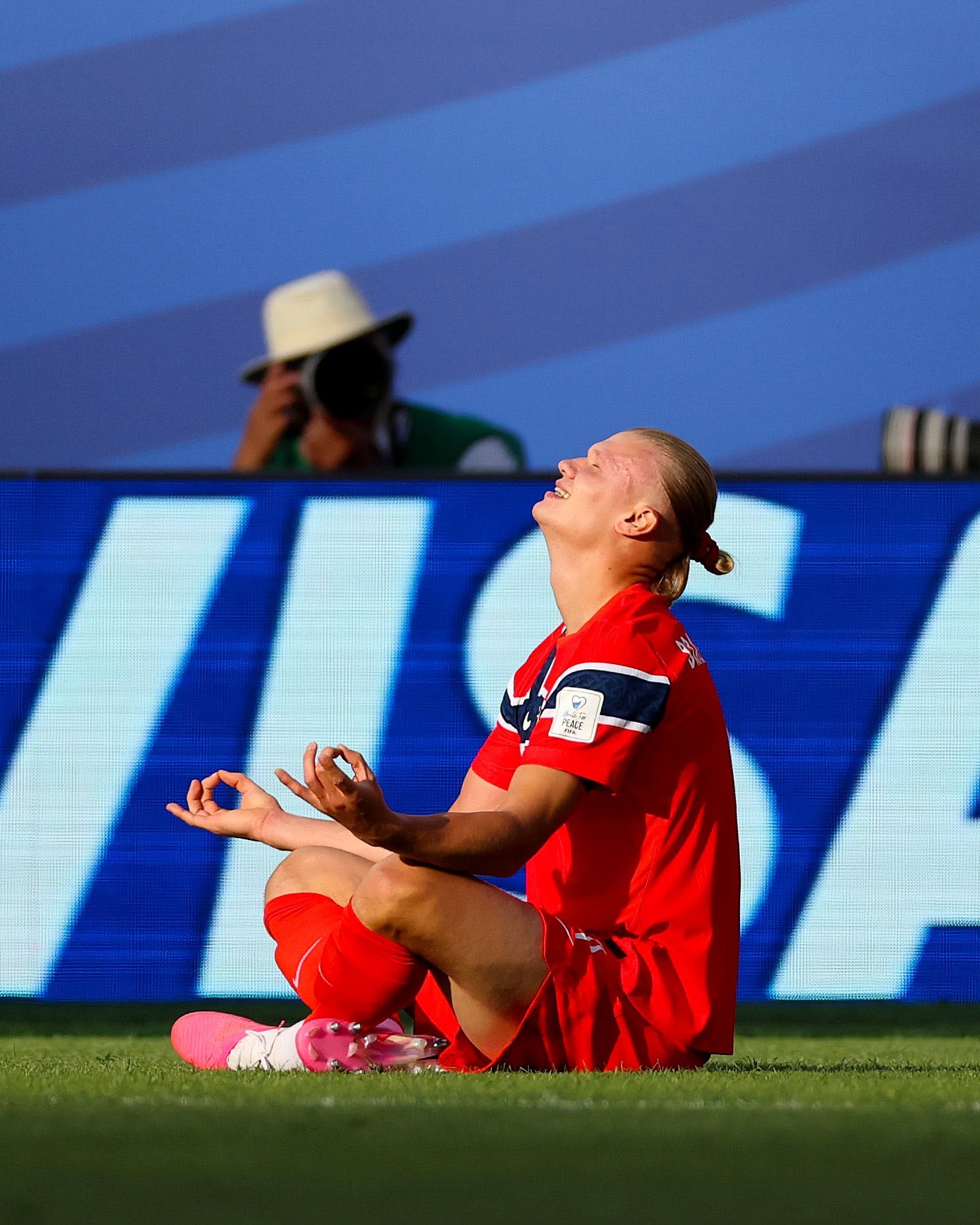 Haaland thể hiện đẳng cấp với cú đúp (Ảnh: BR Football)