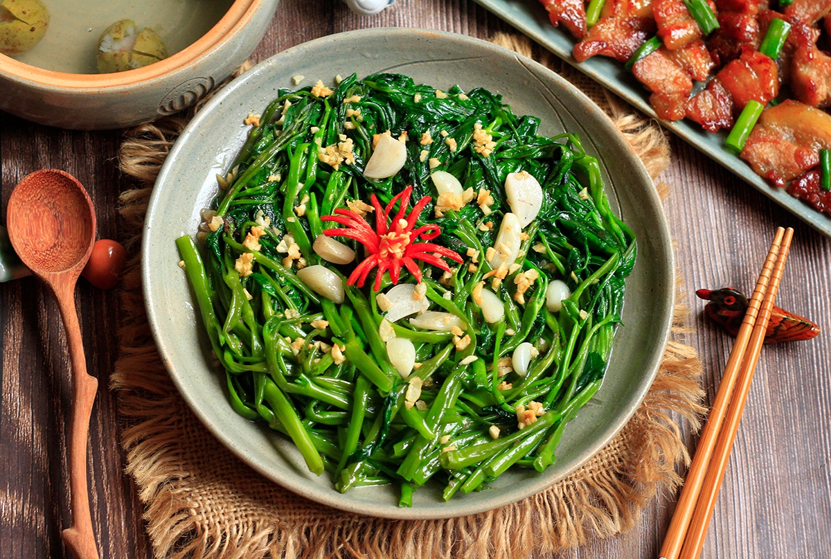 5 loại rau đang vào vụ, người bán cũng thích mang về ăn