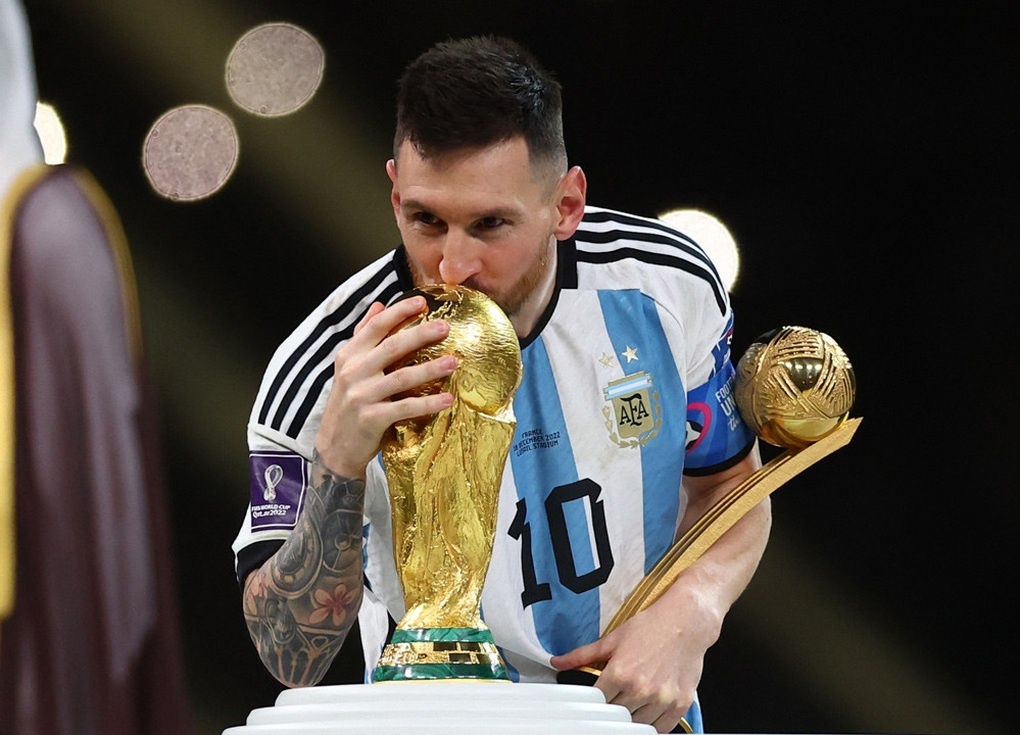 Chiếc áo đấu đắt nhất của Messi