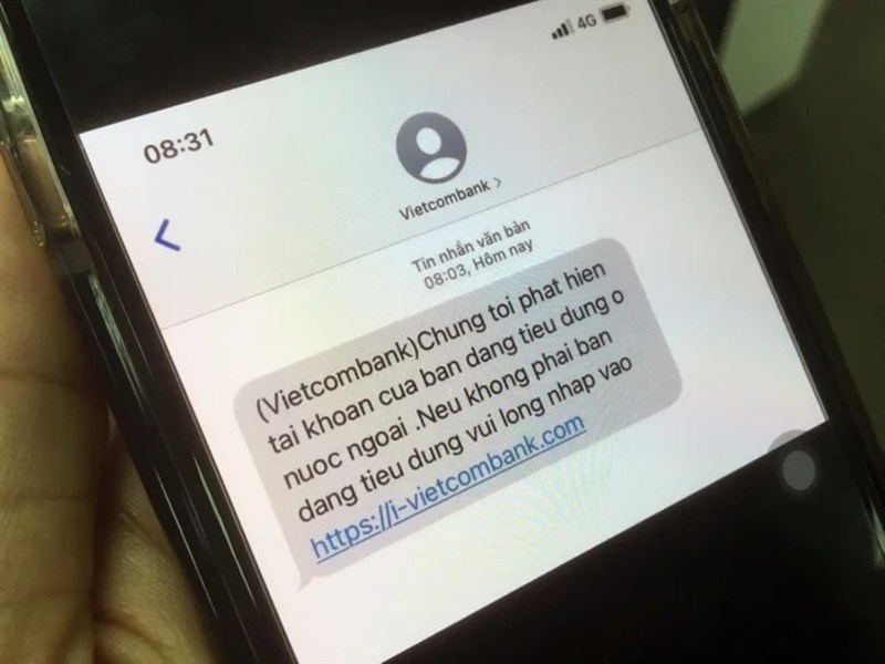 Nhận được tin nhắn này từ Vietcombank, tuyệt đối không bấm vào 
