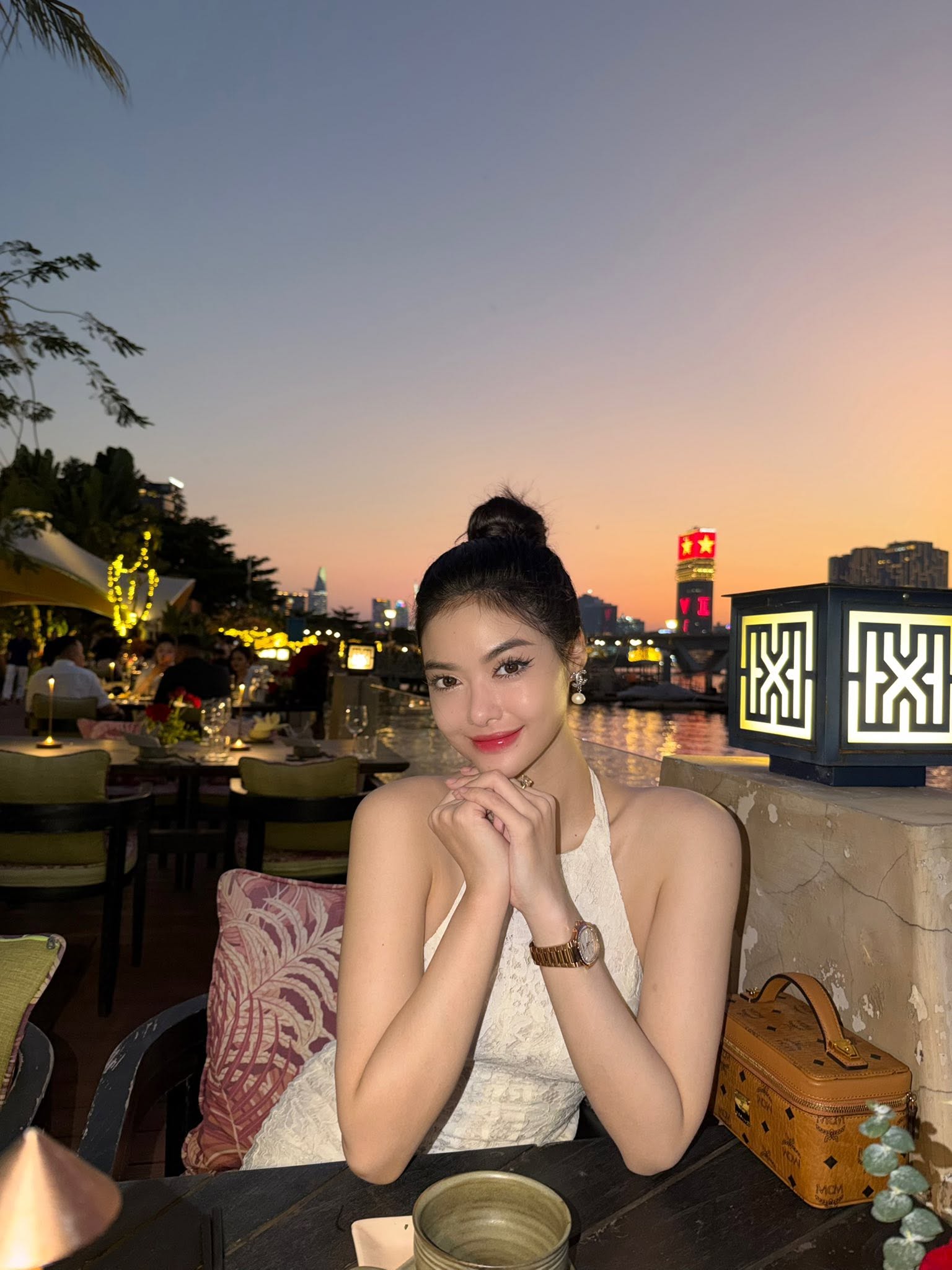 Lona Kiều Loan đang vướng nghi vấn có tin vui lần 2 