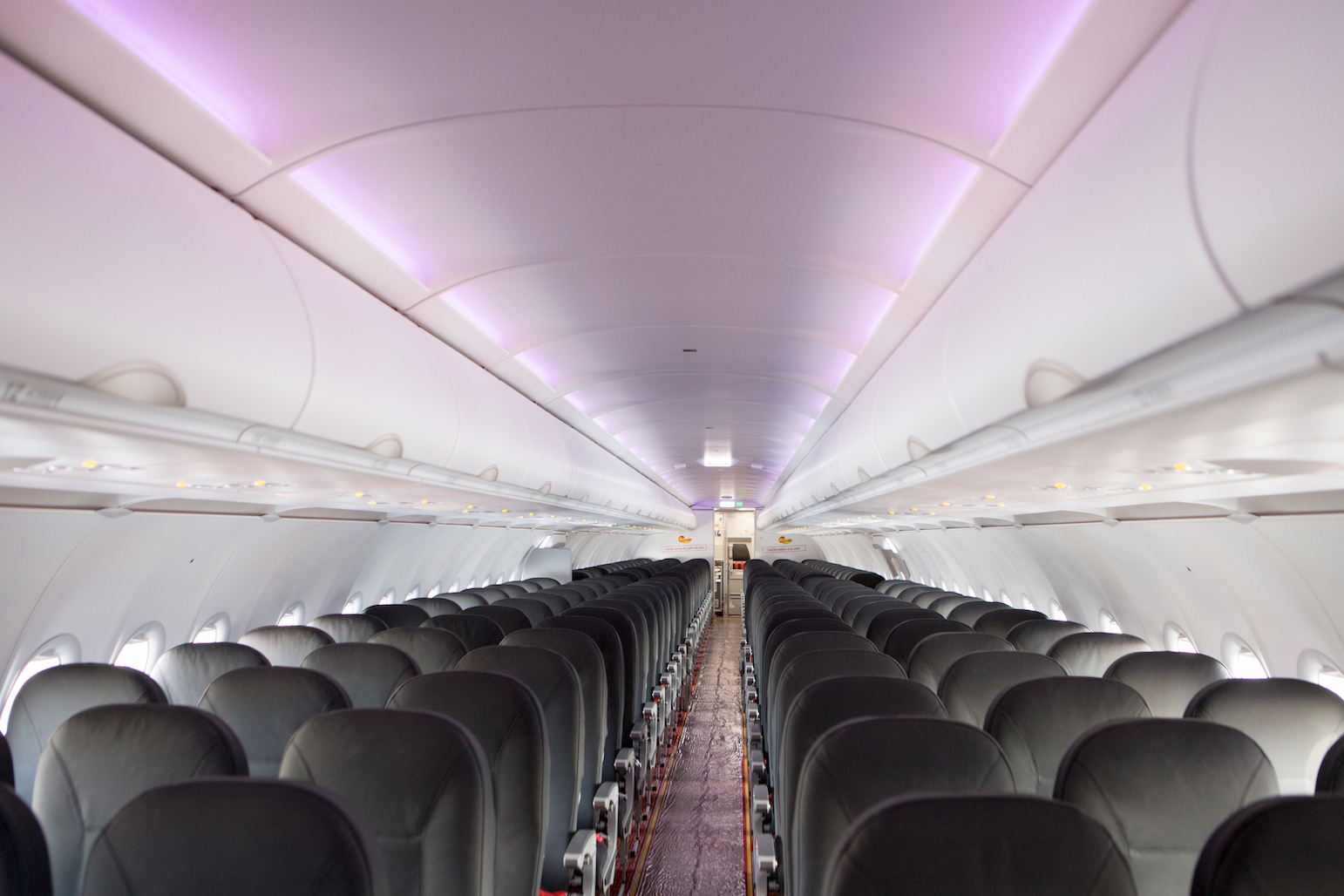 Cận cảnh tàu bay mới sức chứa 230 hành khách của Vietjet
