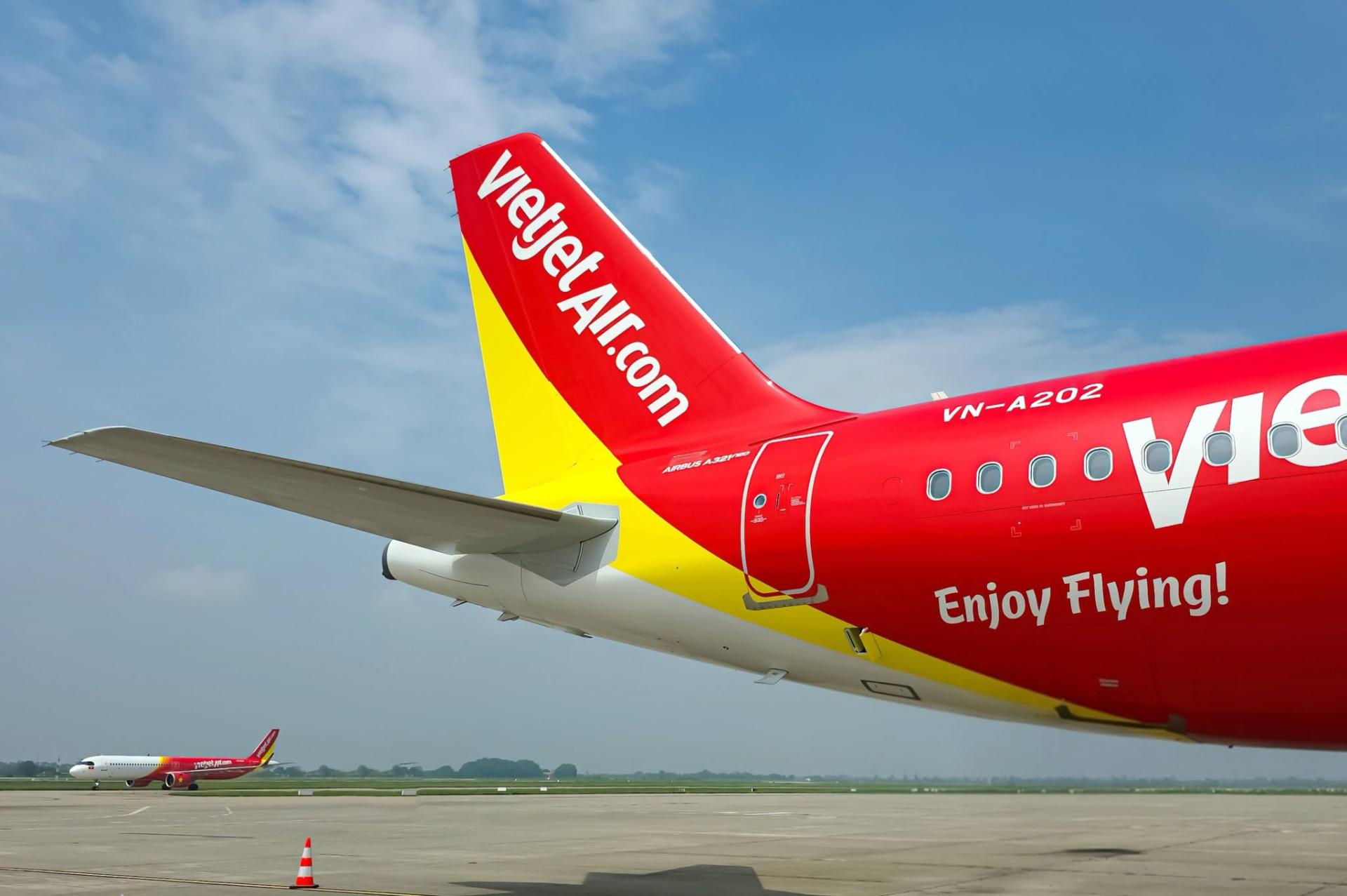 Cận cảnh tàu bay mới sức chứa 230 hành khách của Vietjet