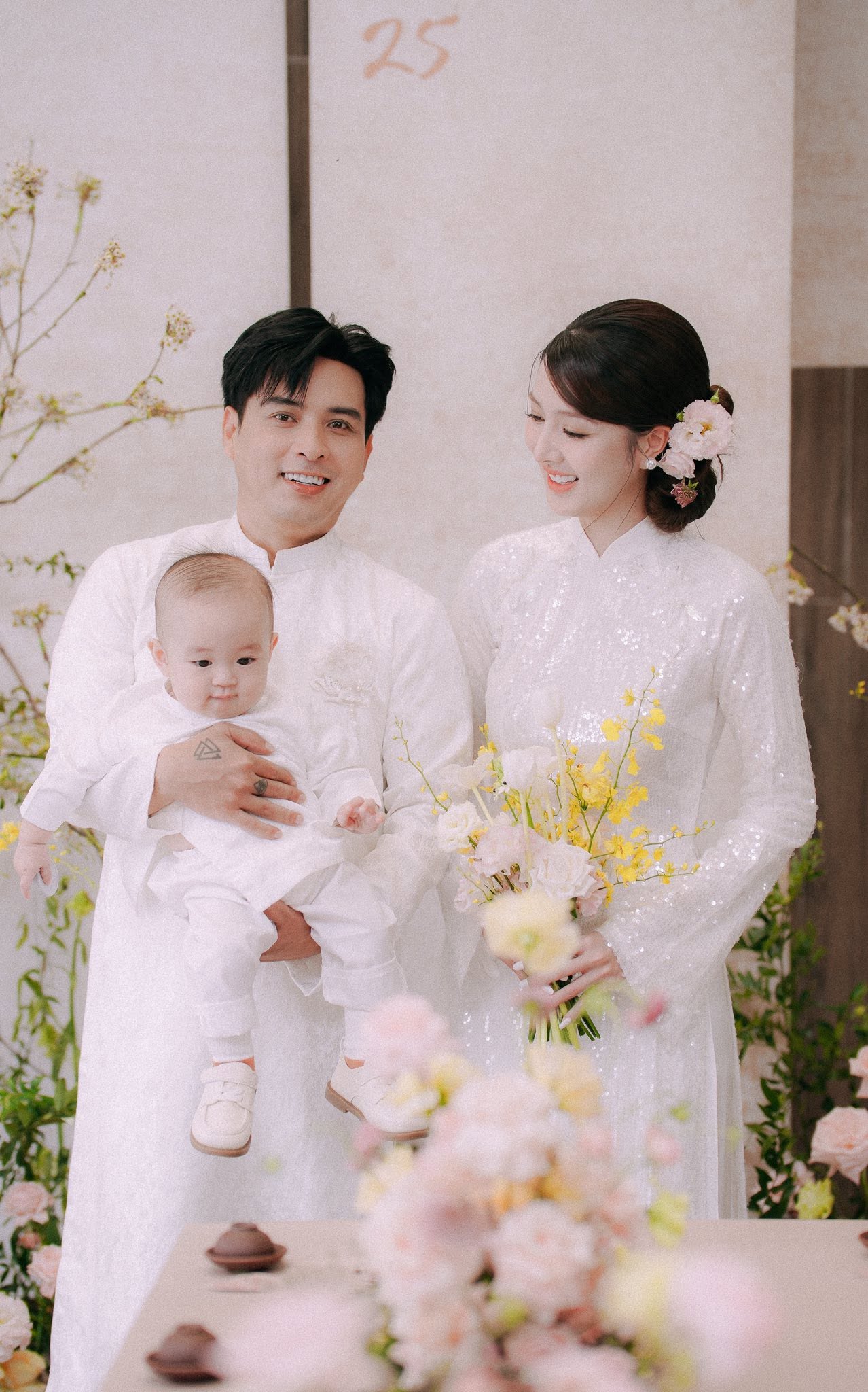 Cặp đôi tổ chức đám cưới cách đây 1 năm, con trai đầu lòng đã hơn 1 tuổi