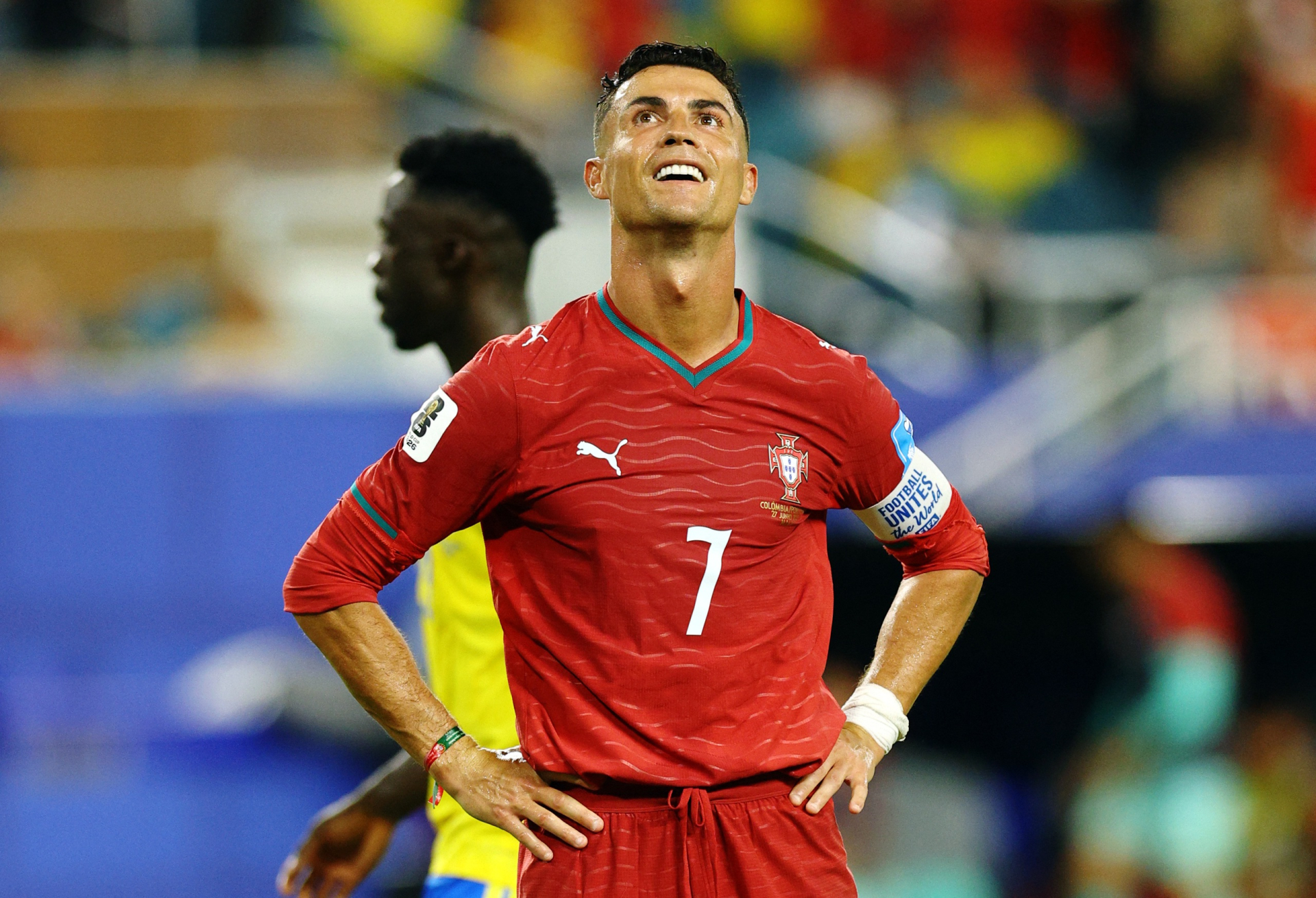 Ronaldo đi vào lịch sử ở tuổi 41 (Ảnh: Reuters)