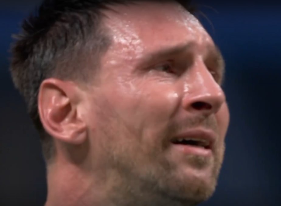Messi đã bật khóc ngay sau trận đấu