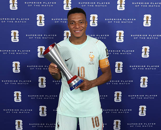 Mbappe xuất sắc nhất trận đấu (Ảnh: Getty)