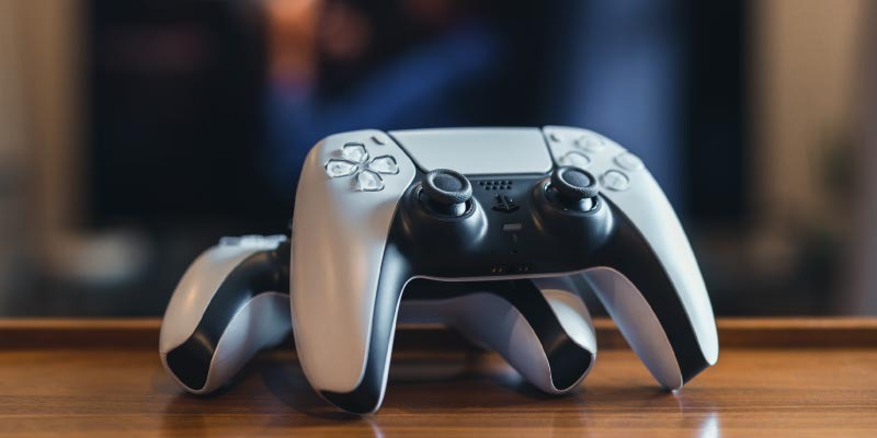 Máy chơi game đắt tiền bám bụi: Dấu hiệu của những gã đàn ông vung tiền mua lại tuổi trẻ