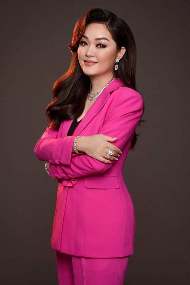 Doanh nhân Hoàng Thanh Nga tốt nghiệp loại giỏi chuyên ngành Ngoại thương của Đại học Kinh tế TPHCM. Ảnh: Tổng hợp