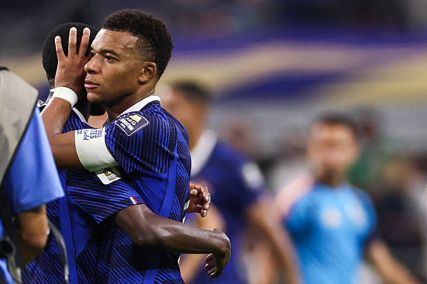 Mbappe thừa nhận tuyển Pháp chơi không tốt (Ảnh: Getty)