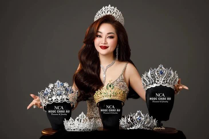 Bà Hoàng Thanh Nga và thương hiệu Ngọc Châu Âu từng tài trợ vương miện cho rất nhiều cuộc thi nhan sắc lớn tại Việt Nam