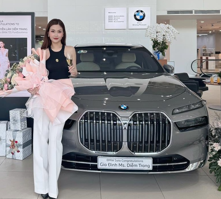 Cách đây không lâu, Diễm Trang tậu xe BMW hàng tỷ đồng