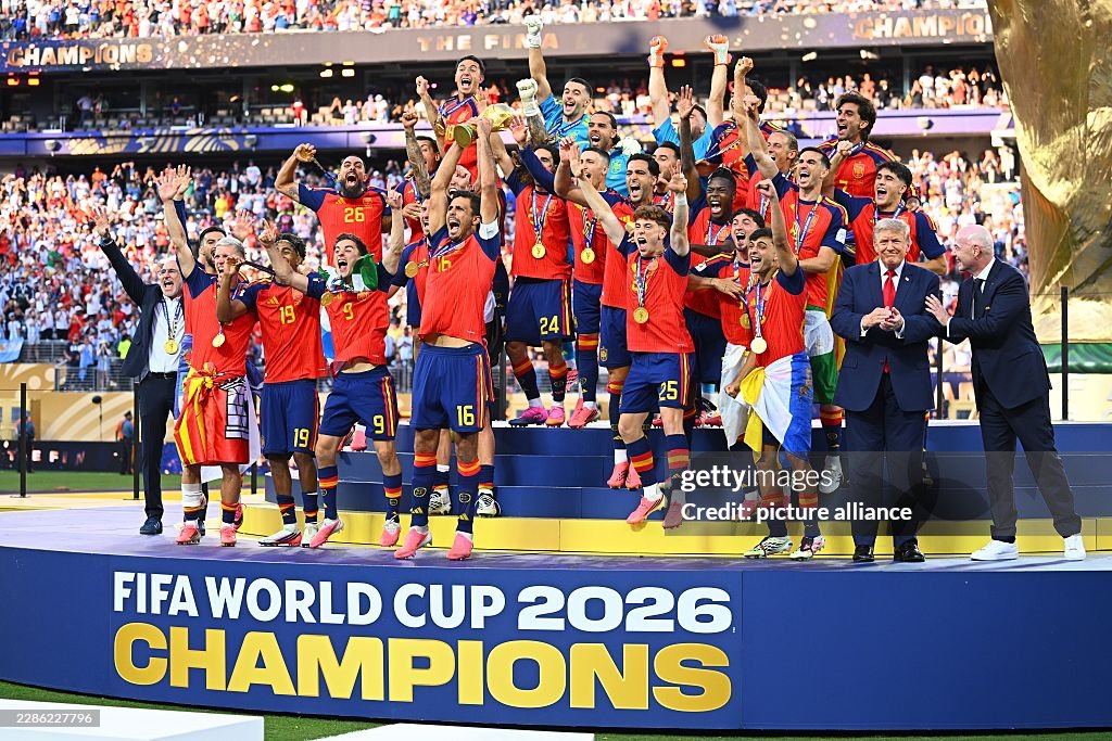 Chiến thắng 1-0 Argentina giúp Tây Ban Nha có lần thứ hai lên ngôi vô địch thế giới, sau lần đầu tiên vào năm 2010. 