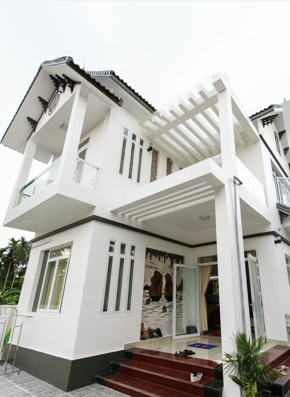 Thời điểm mới đăng quang, Phạm Hương khoe tổ ấm là căn nhà 2 tầng tại Hải Phòng 