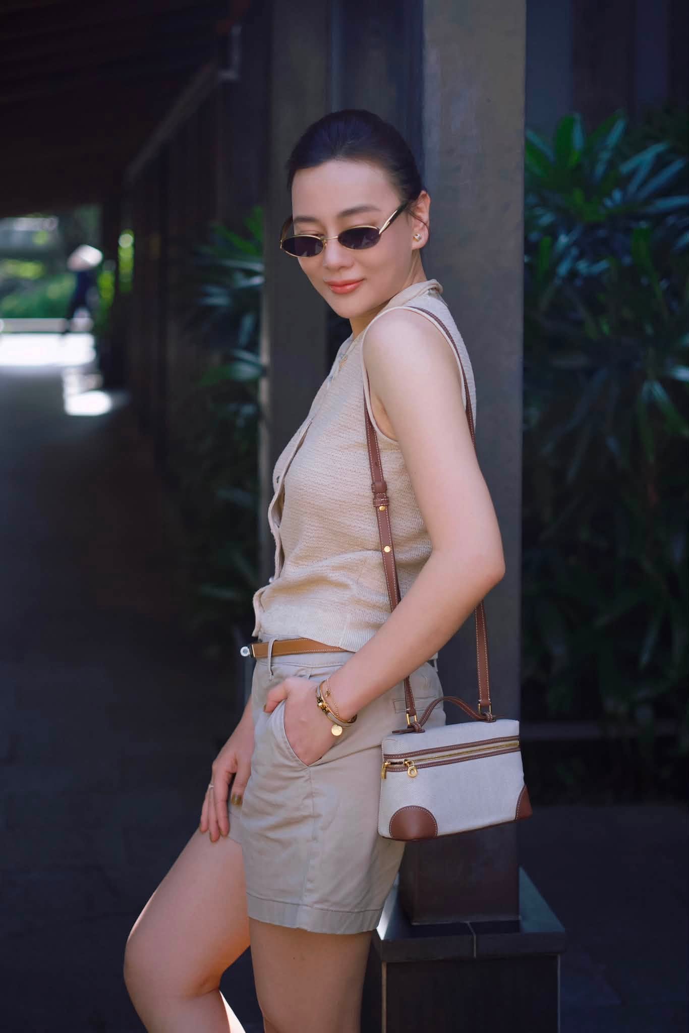 Phương Oanh dành thời gian bên các con. Nhiều khán giả chờ đợi cô trở lại với diễn xuất