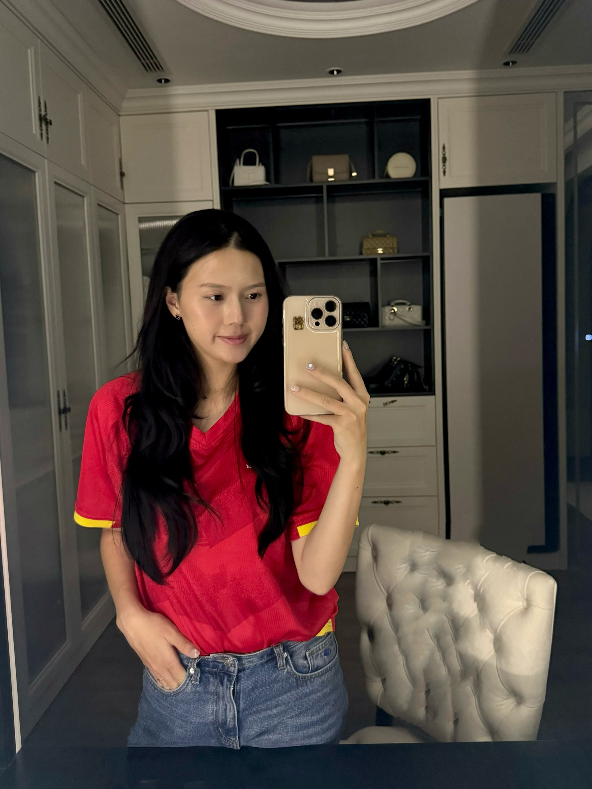 Nhan sắc ngọt ngào của Tố Uyên dù vừa mới sinh em bé thứ 2 (Ảnh: IG/Uyenkem)