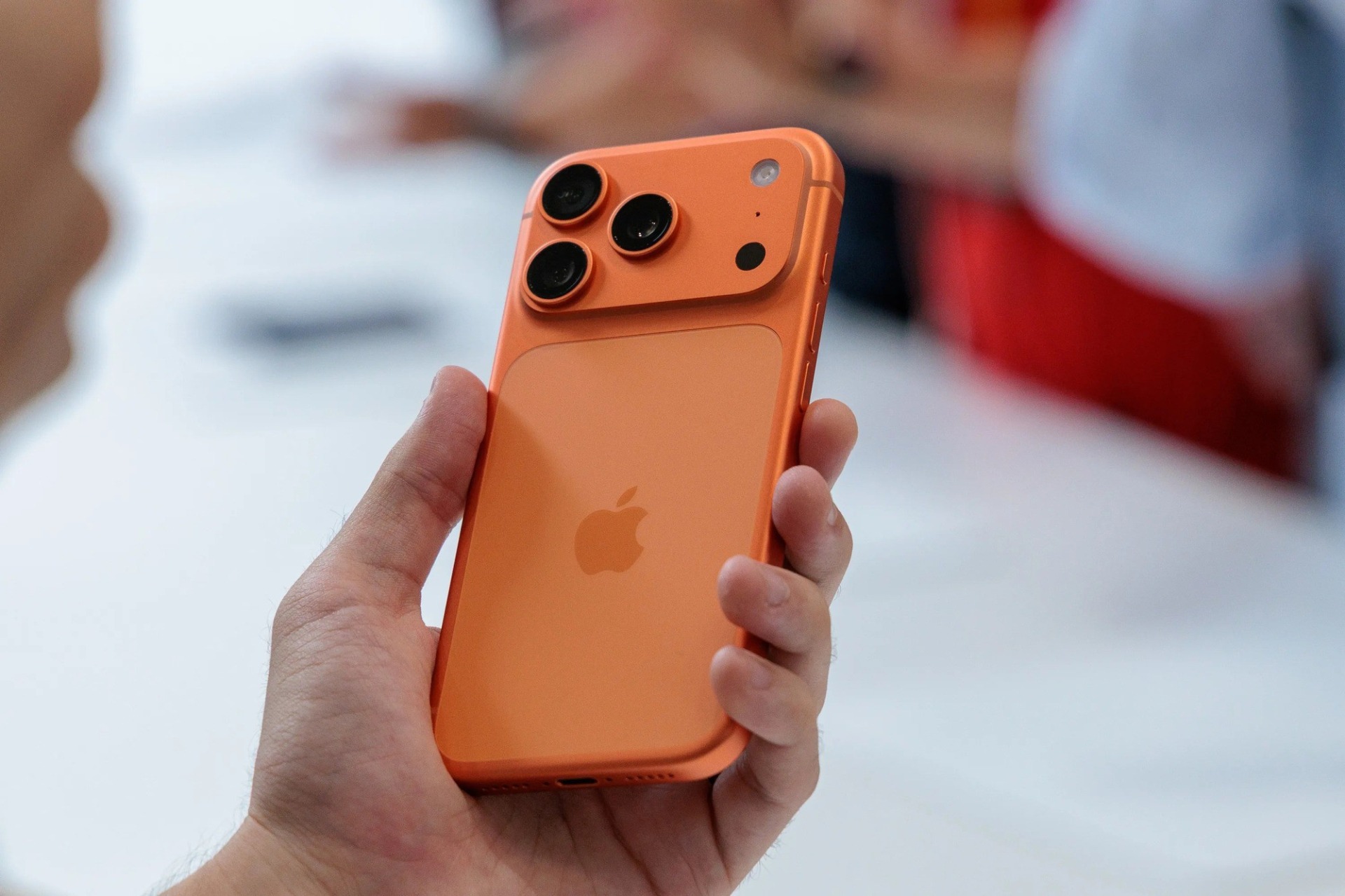 Người đã mua iPhone 17 Pro Max có tin vui