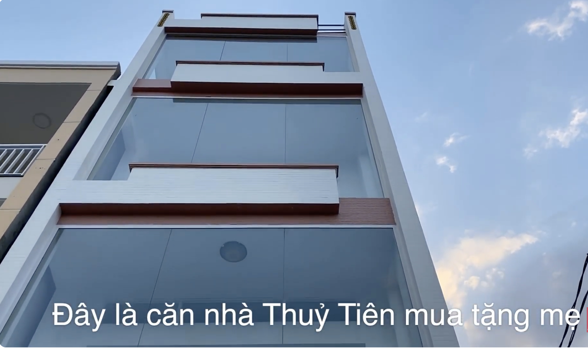 Căn nhà Thuỷ Tiên mua có thiết kế hiện đại so với thời điểm hơn 15 năm trước