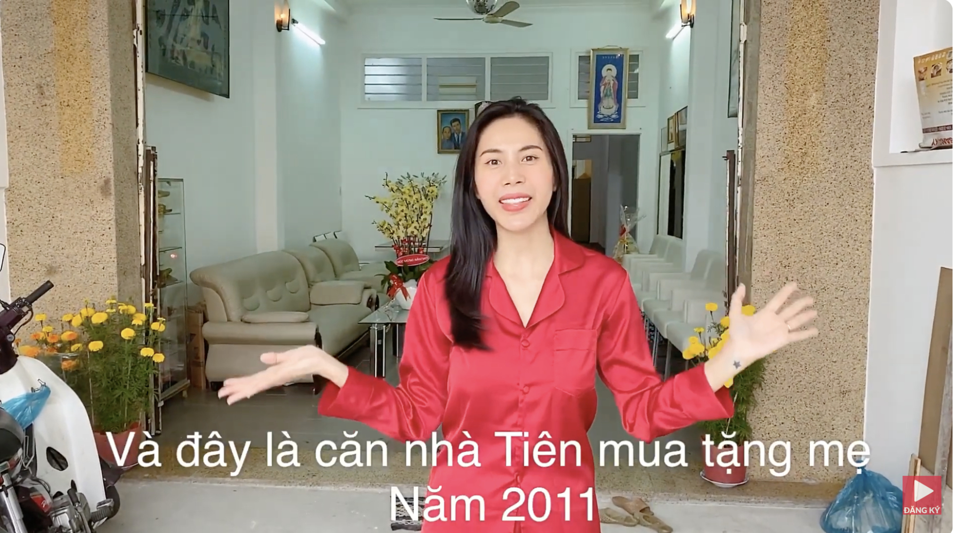 Nhà này có giá trị 5 tỷ đồng, là tiền Thuỷ Tiên kiếm được sau nhiều năm tham gia showbiz