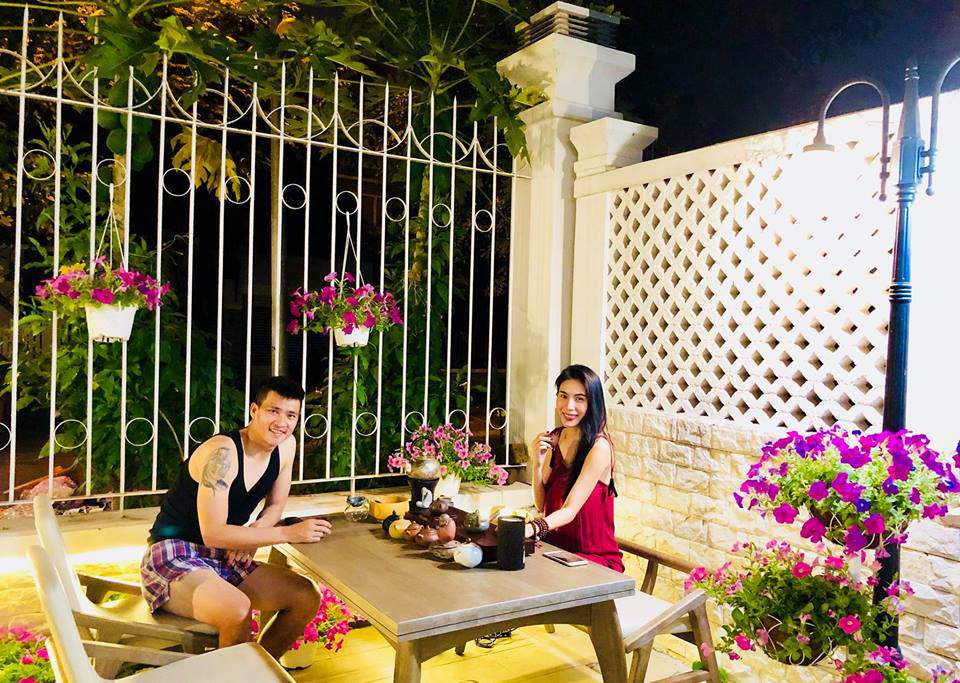 Vợ chồng Thuỷ Tiên sống ở biệt thự tỷ lệ tại TP.HCM