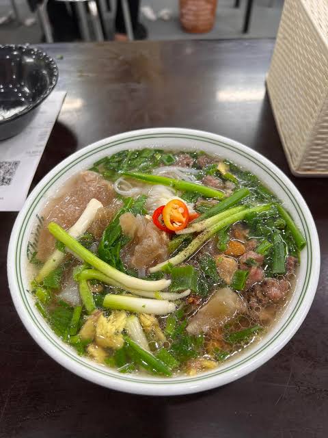 Phở Vui ở Hàng Giầy