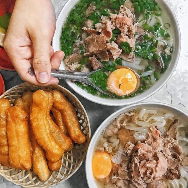Phở Bưng Hàng Trống