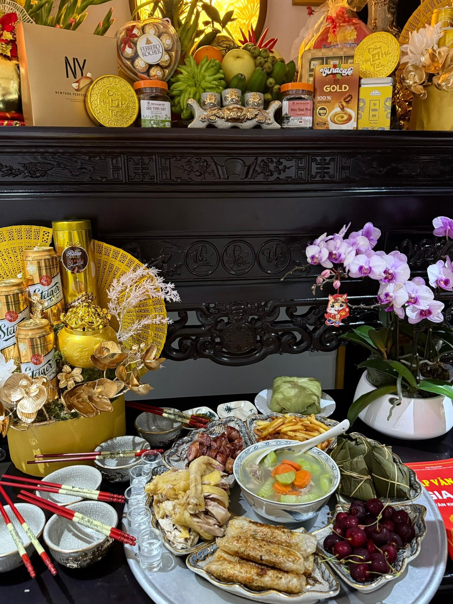 Tố Uyên khéo léo việc nhà (Ảnh: FB/Tố Uyên)