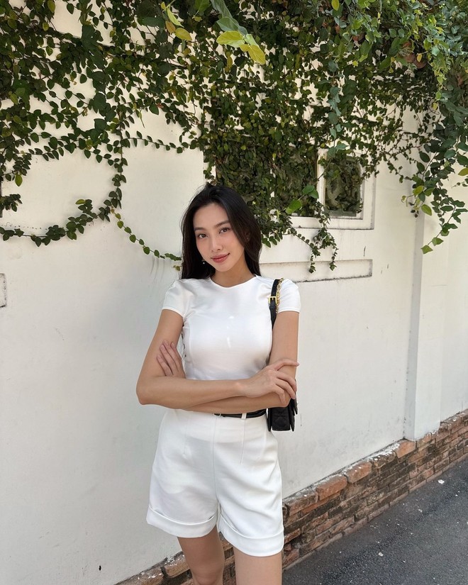 Hiện tất cả trang mạng xã hội của Thuỳ Tiên vẫn đang khoá