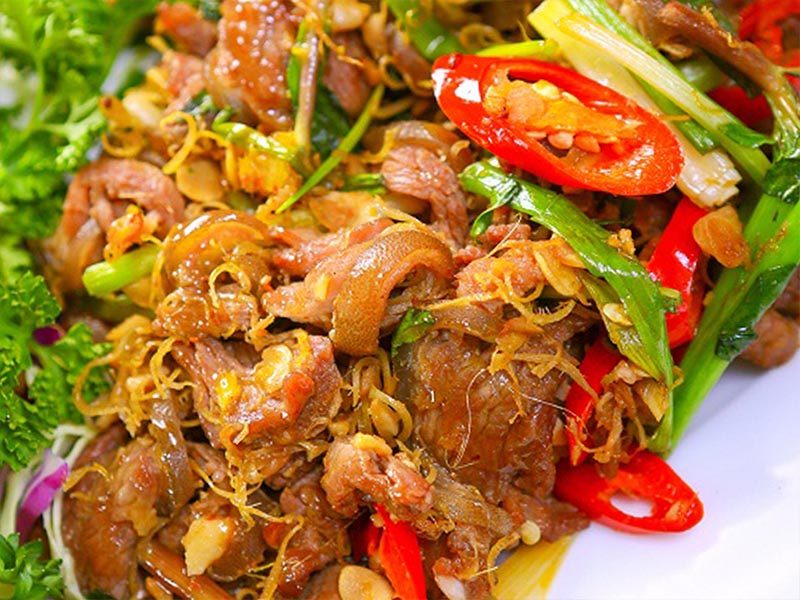 Vì sao gà đồi, heo rừng luôn đắt hơn thịt thường?