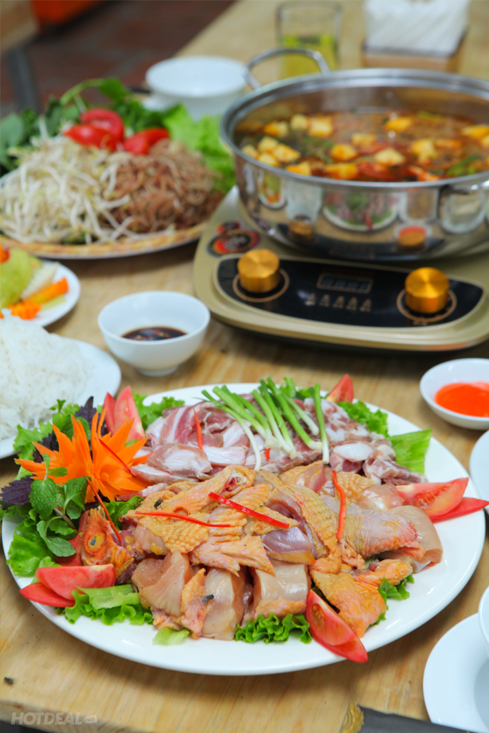 Vì sao gà đồi, heo rừng luôn đắt hơn thịt thường?