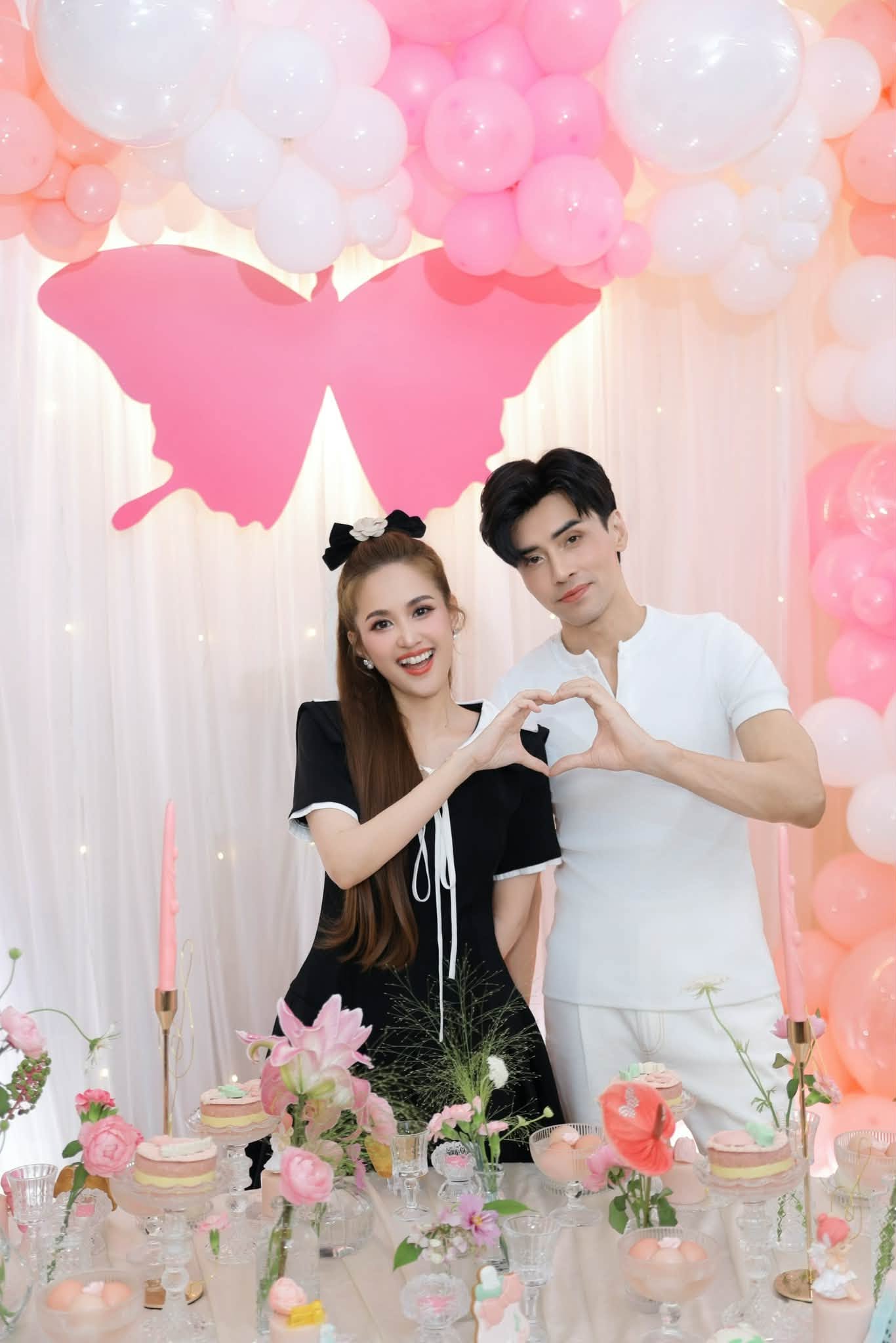 Anh Tâm dành nhiều thời gian đồng hành cùng vợ để chăm sóc con gái