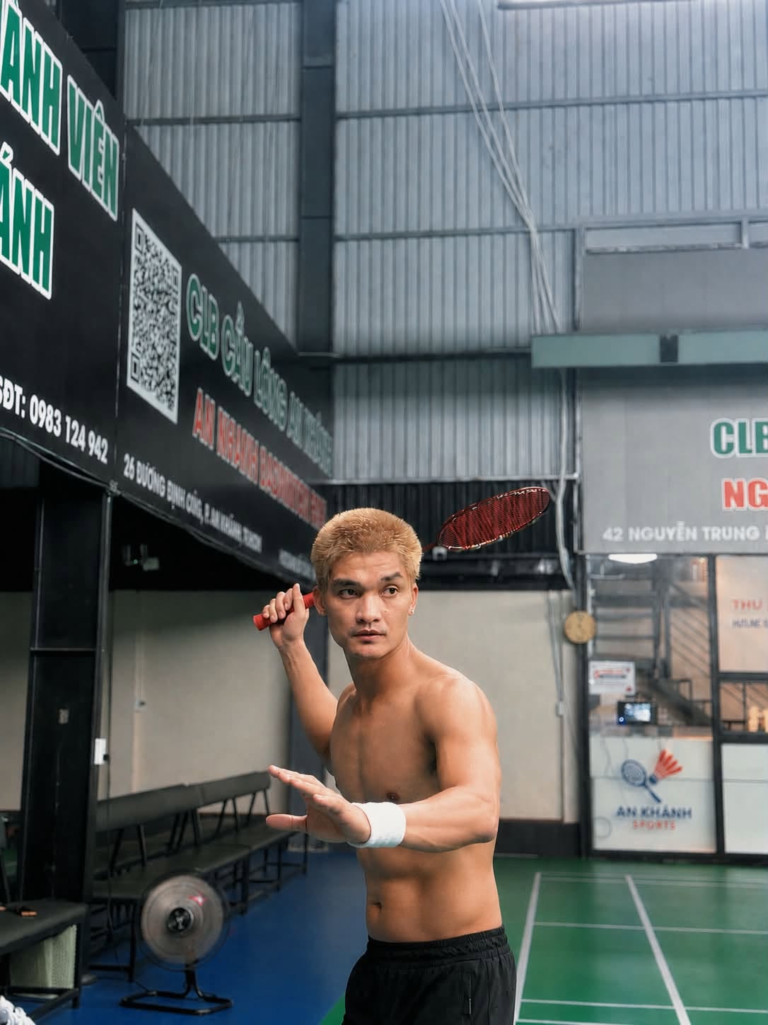 Mạc Văn Khoa cho biết bản thân chọn lọc chương trình để xuất hiện thay vì tần suất dày đặc như trước. Bên cạnh đó, nam diễn viên cũng muốn tập trung cho vai diễn mới sắp tới