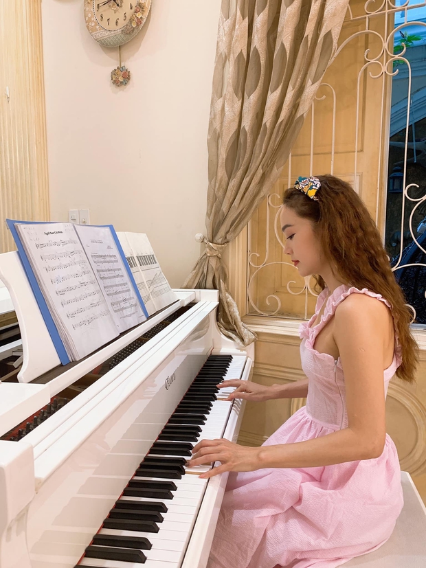 Căn nhà có phong cách hiện đại, diện tích rộng rãi