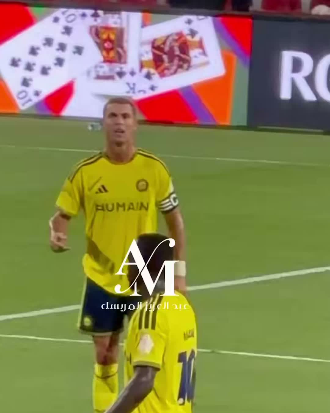 Ronaldo có tình huống nổi giận với đồng đội (Ảnh: Tcysport)