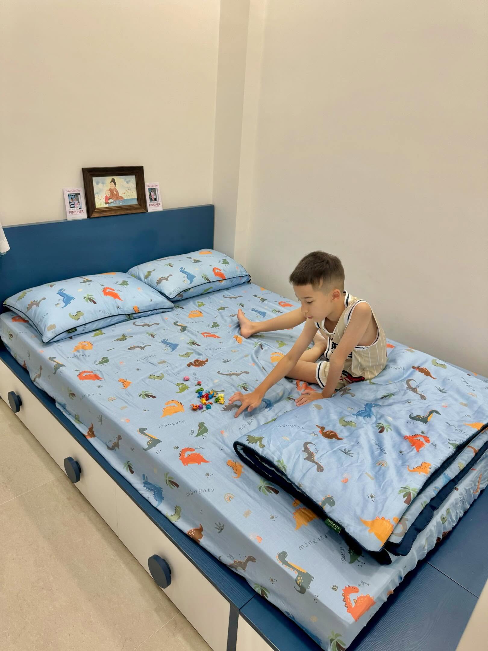 Phòng cho nhóc tỳ cũng không thiết kế quá cầu kì 