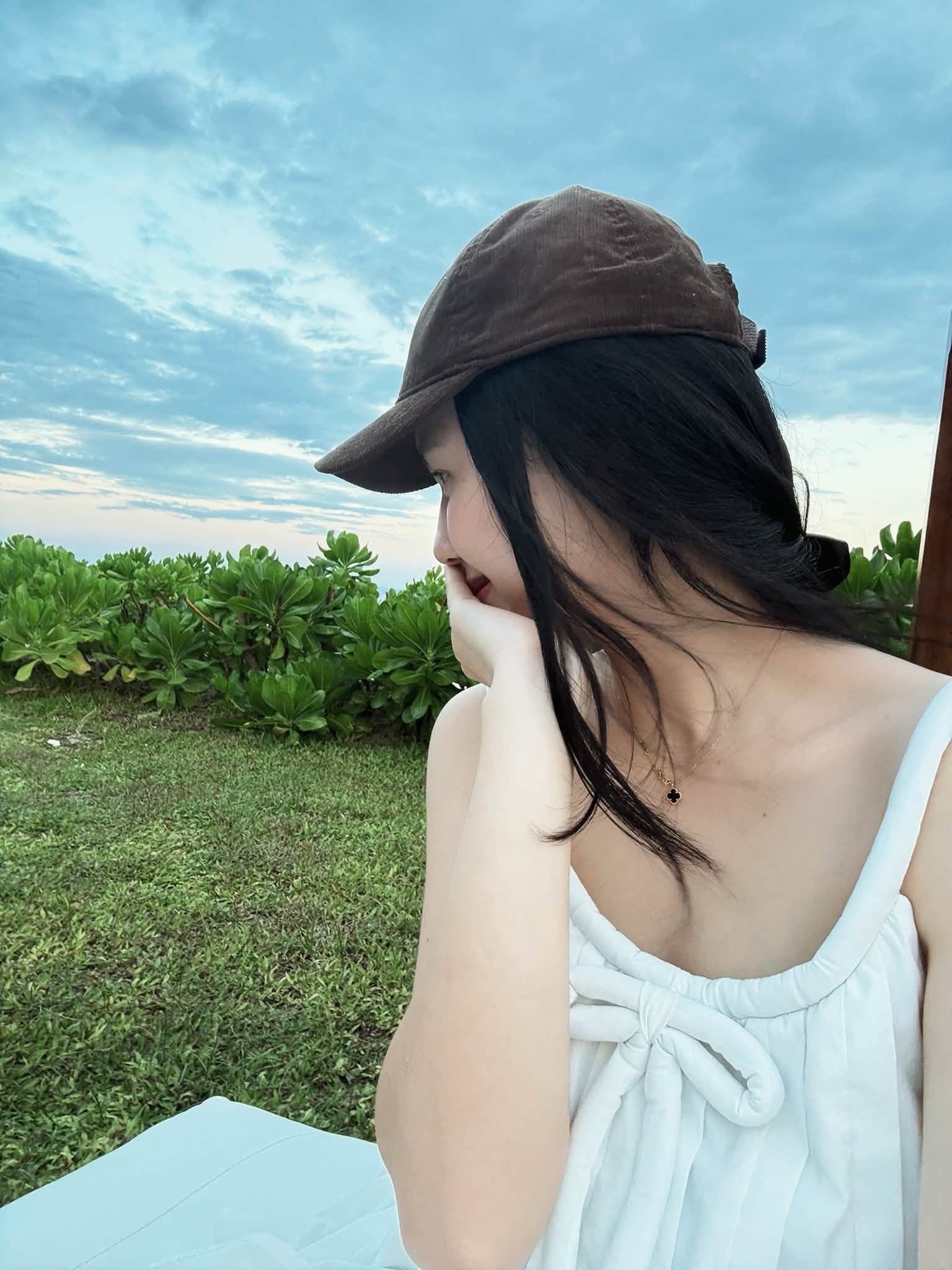 Thành Chung đưa vợ đẹp đi du lịch