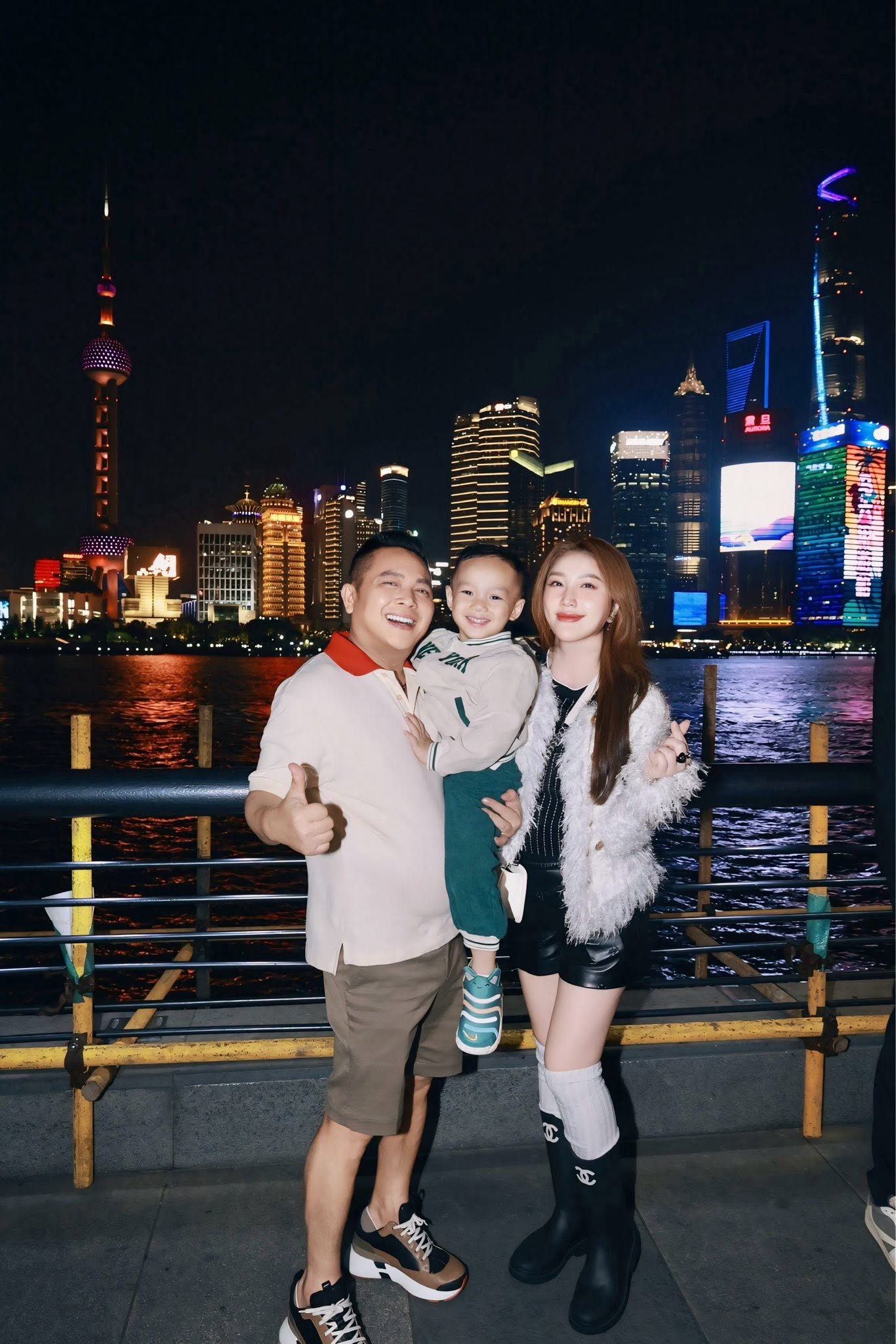 Vợ chồng Bảo Thy thường xuyên du lịch nước ngoài sang chảnh