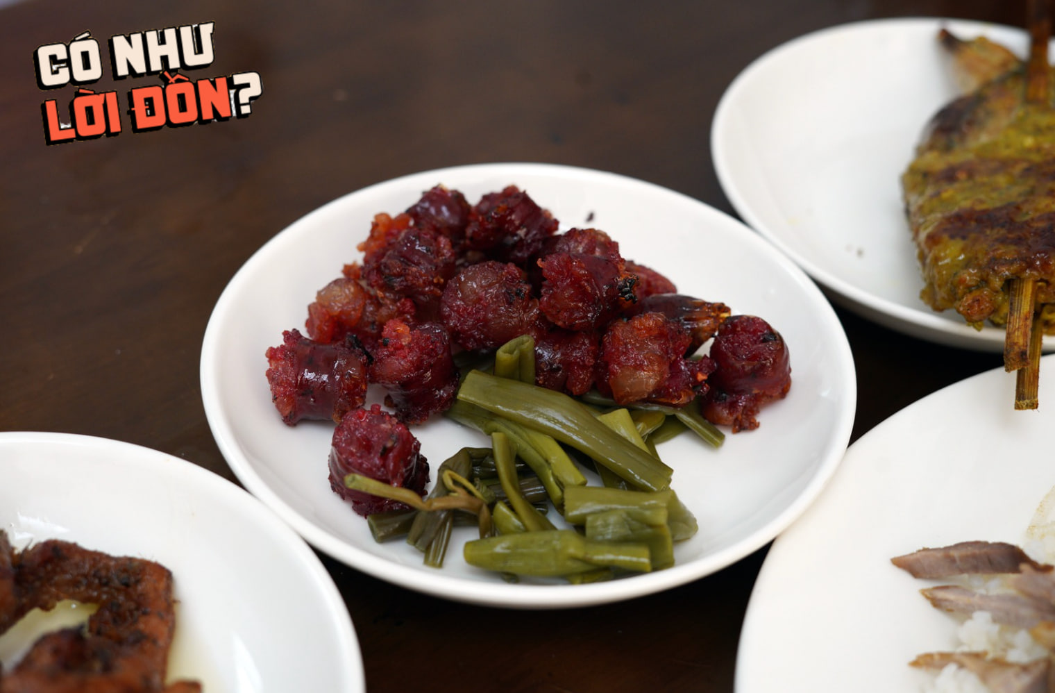 Đĩa cơm tấm không có lấy một miếng sườn nướng, ăn thử mới hiểu vì sao nhiều bạn trẻ ở TP.HCM lần lượt tìm đến