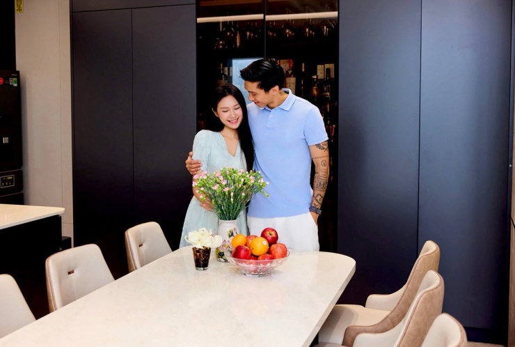 Doãn Hải My và Văn Hậu khi ở Hà Nội (Ảnh: FBNV)