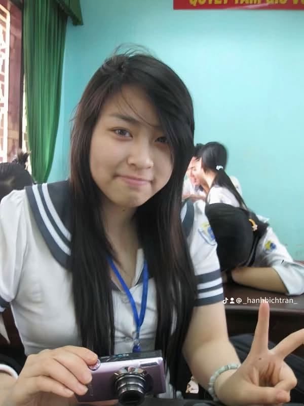 Cô nàng từng có thời điểm sở hữu ngoại hình mũm mìm (Ảnh: FBNV)