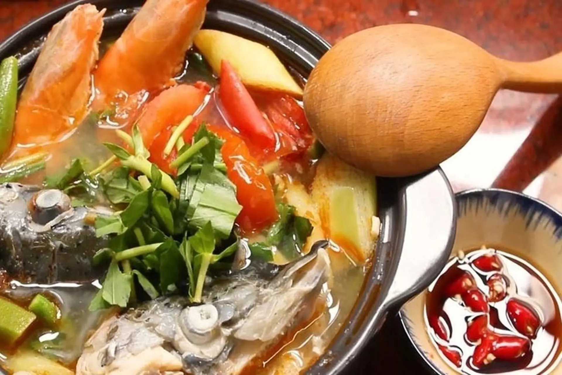 Rẻ hơn rất nhiều so với cá hồi nhưng cá thu không