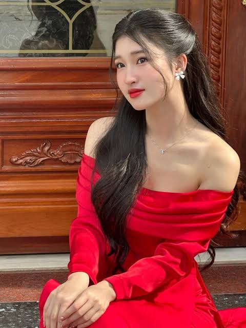 Phương Nhi vô cùng kín tiếng sau khi trở thành phu nhân hào môn