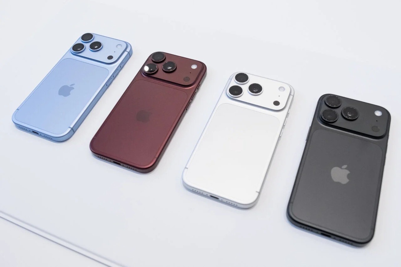 Giá iPhone mới tăng đáng kể so với năm ngoái và nguyên nhân chính là chi phí sản xuất tăng