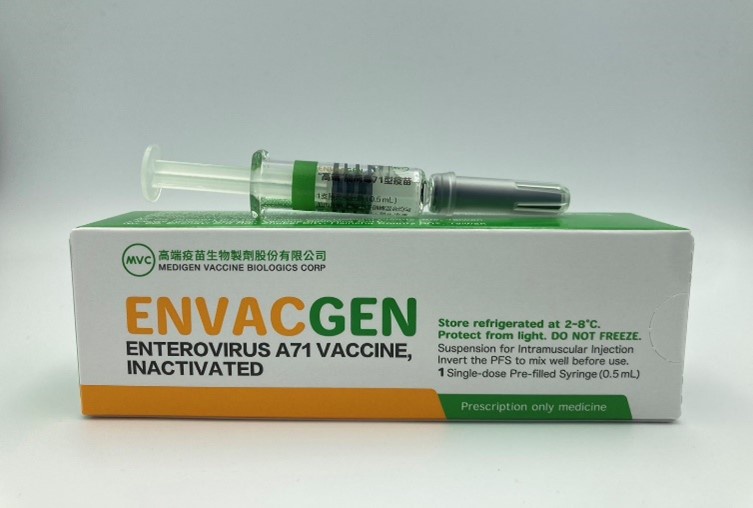 Envacgen là vaccine phòng tay chân miệng do EV71 đầu tiên được cấp phép tại Việt Nam, chỉ định cho trẻ từ 2 tháng tuổi (Ảnh minh họa)